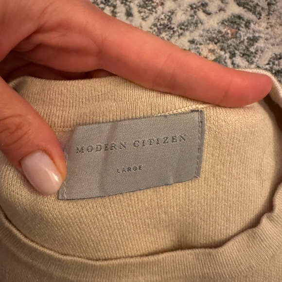 Modern Citizen Beige Knit Top - Picture 4 of 4